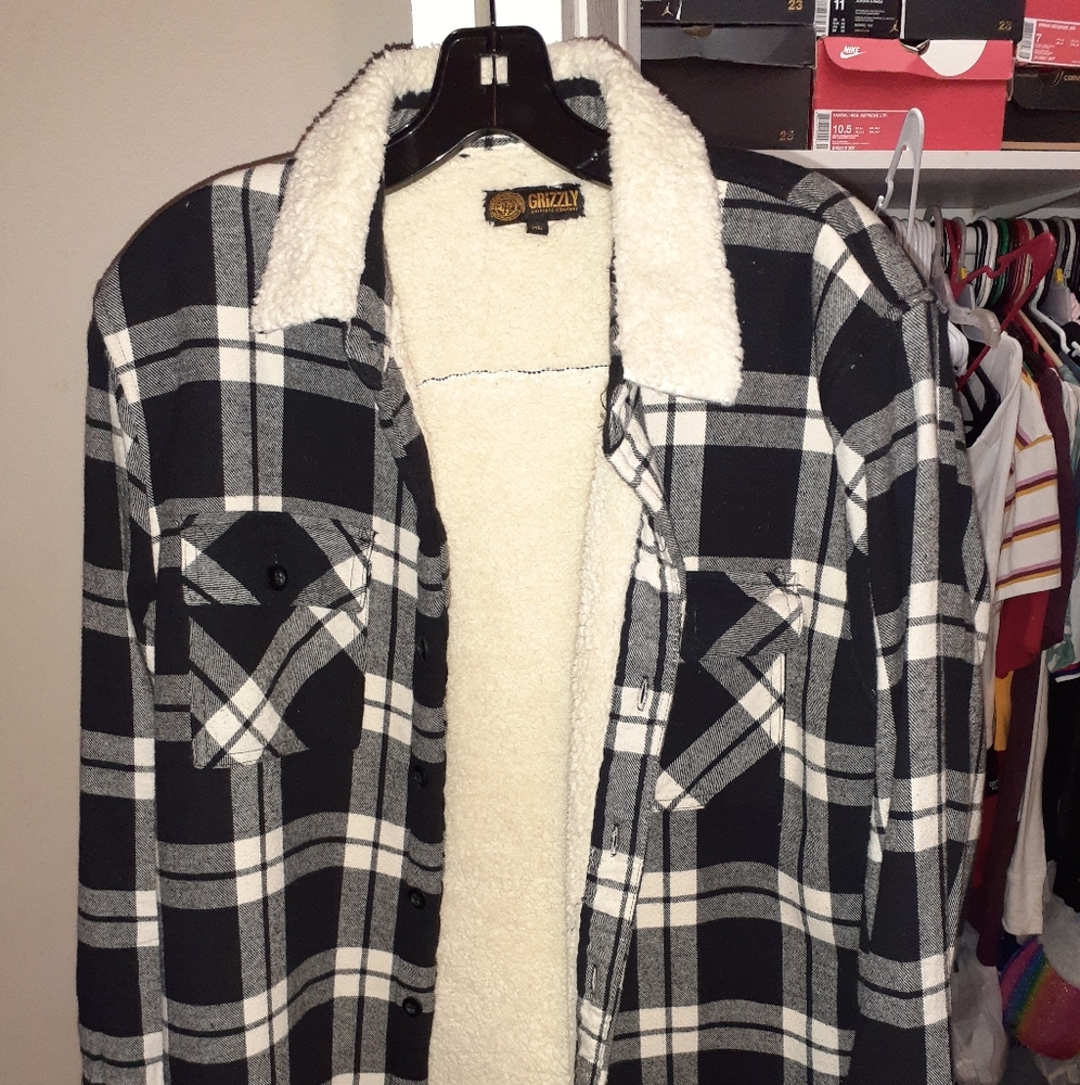 Grizzly Black/white lumberjack jacket